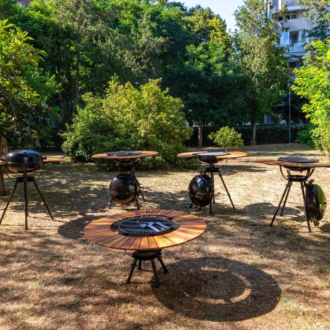 Parkta yan yana dizilmiş farklı BAZZ360 modelleri